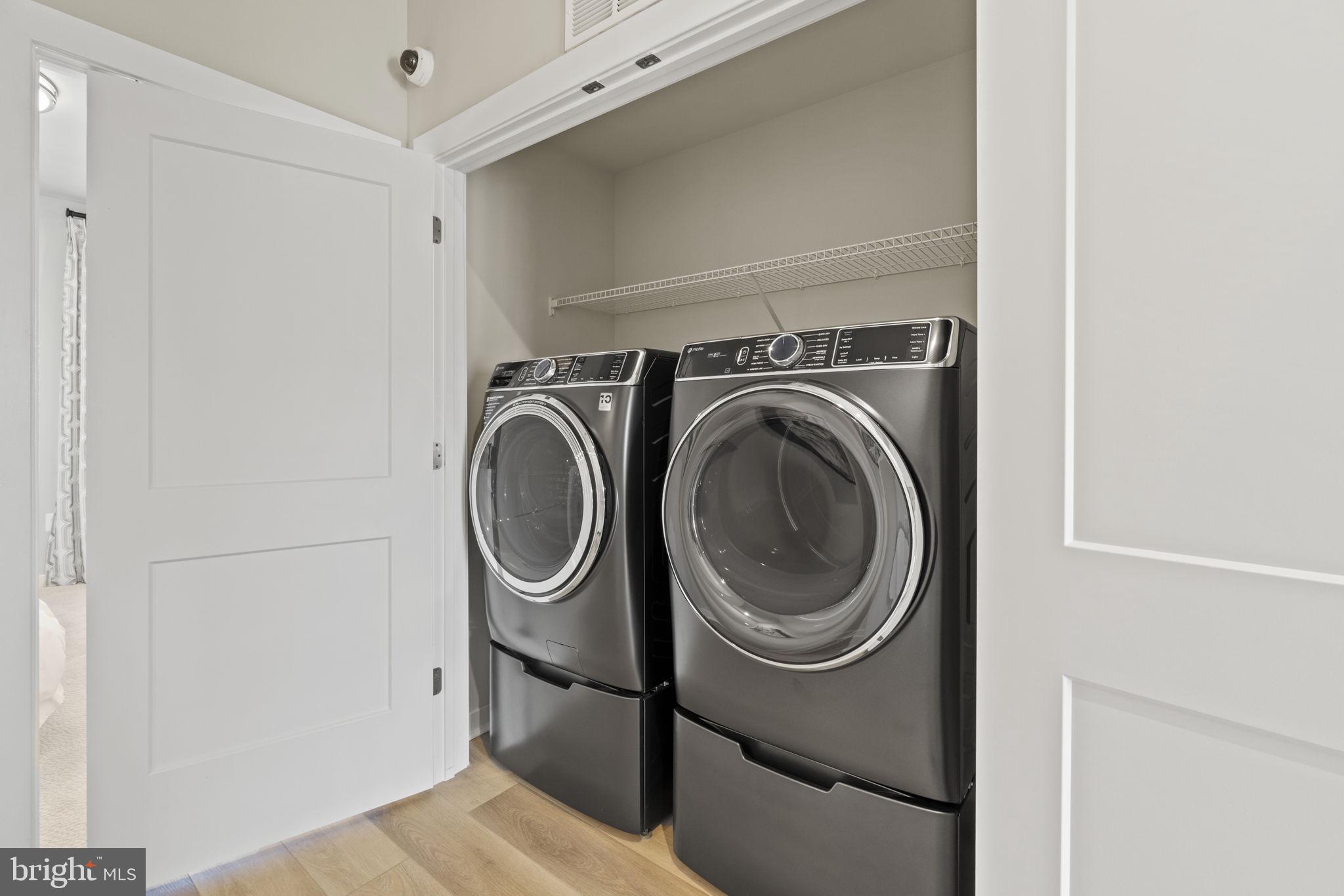 6913 CLOVERFIELD LANE