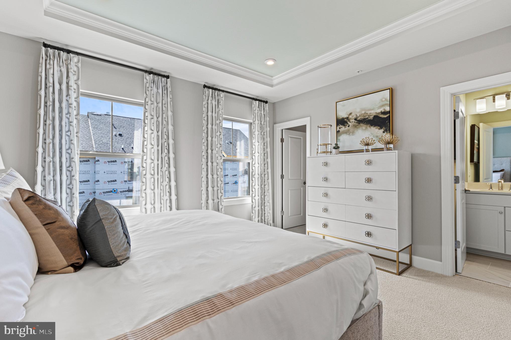 6913 CLOVERFIELD LANE