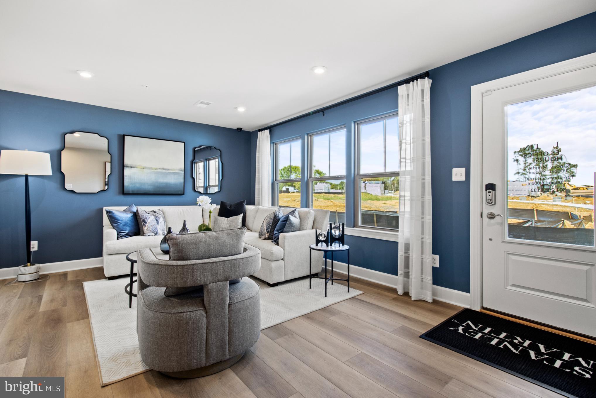 6913 CLOVERFIELD LANE