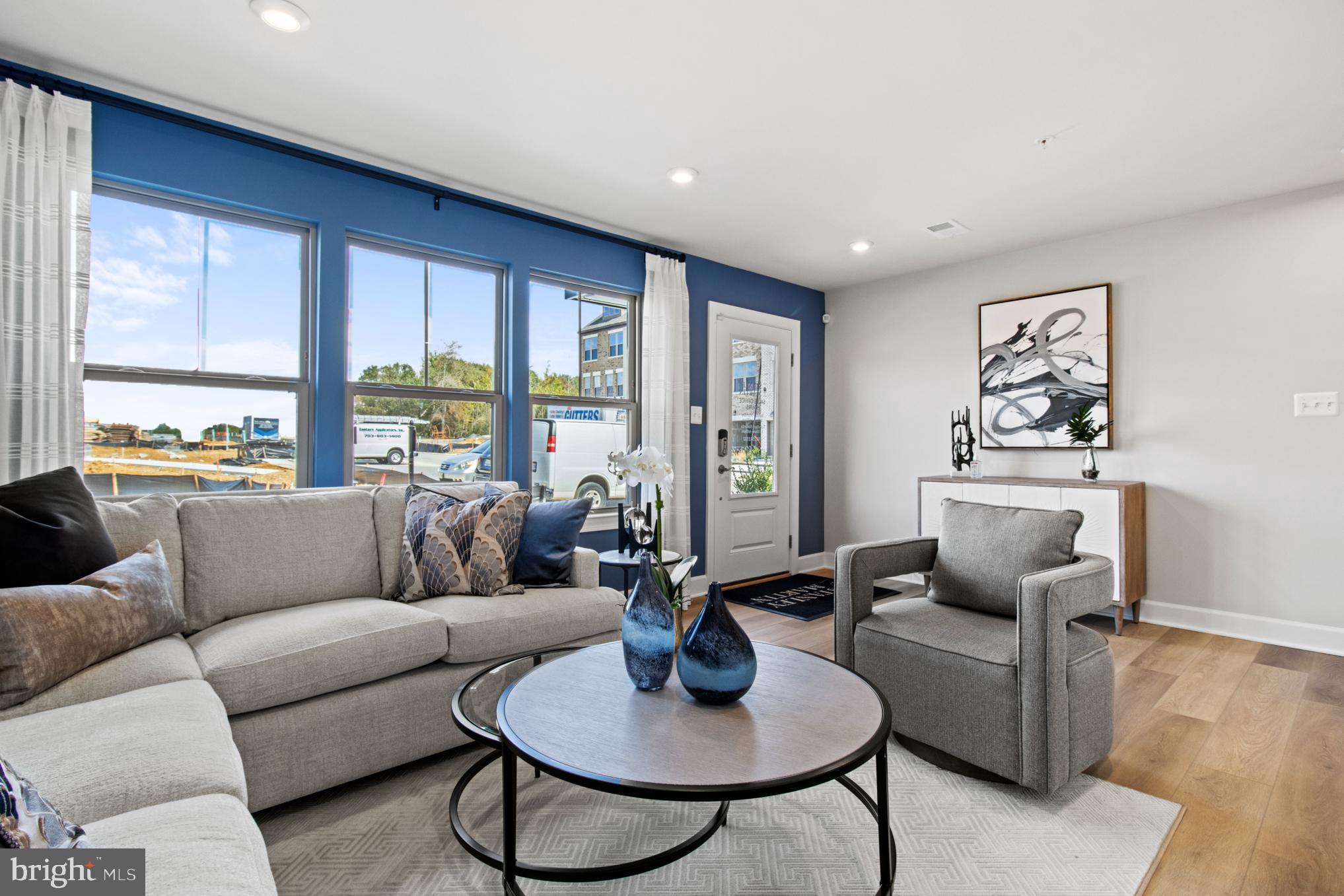 6913 CLOVERFIELD LANE