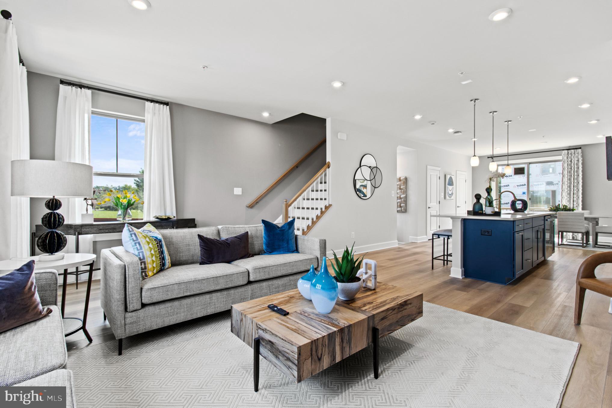 6913 CLOVERFIELD LANE