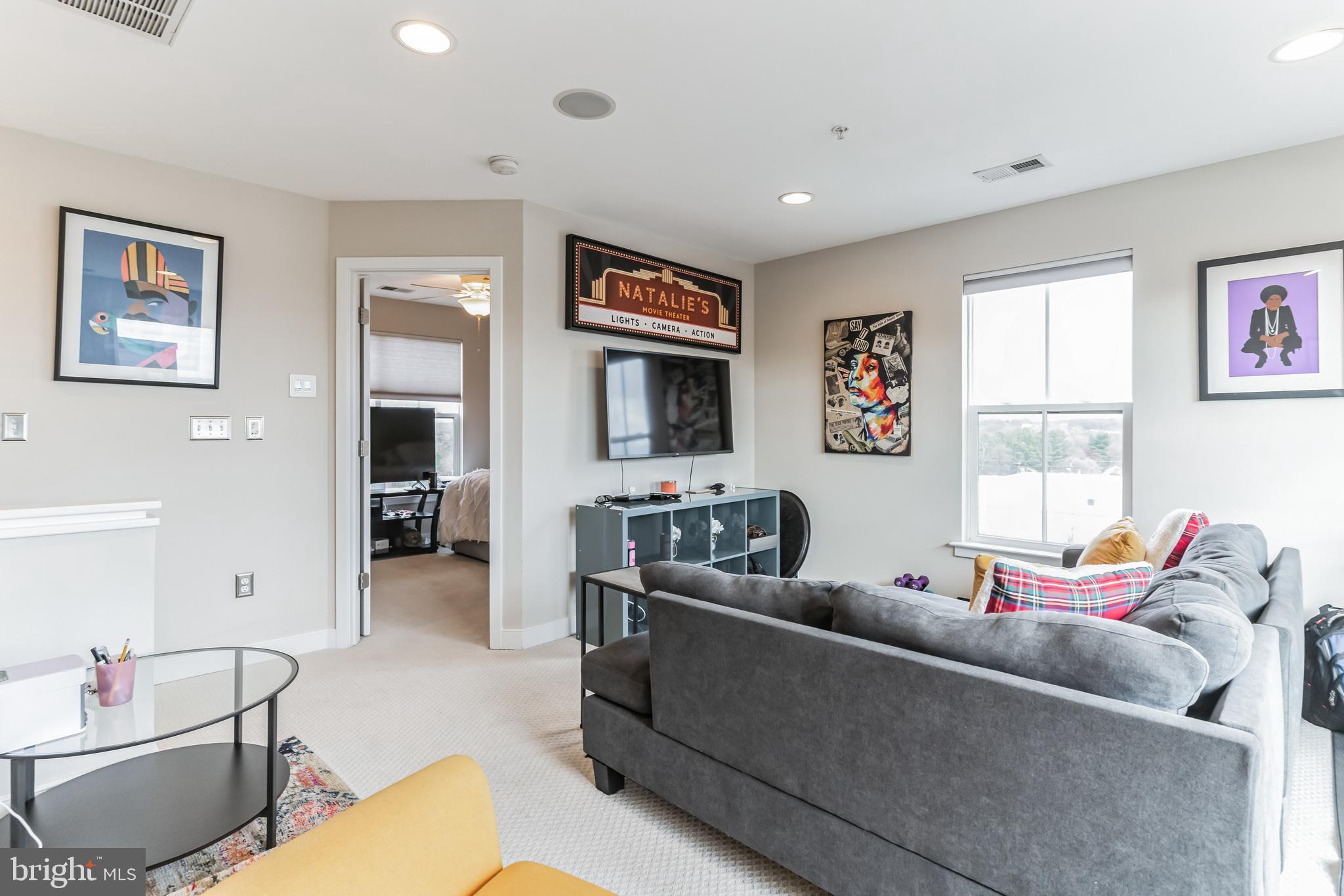 4560 LONGFELLOW STREET