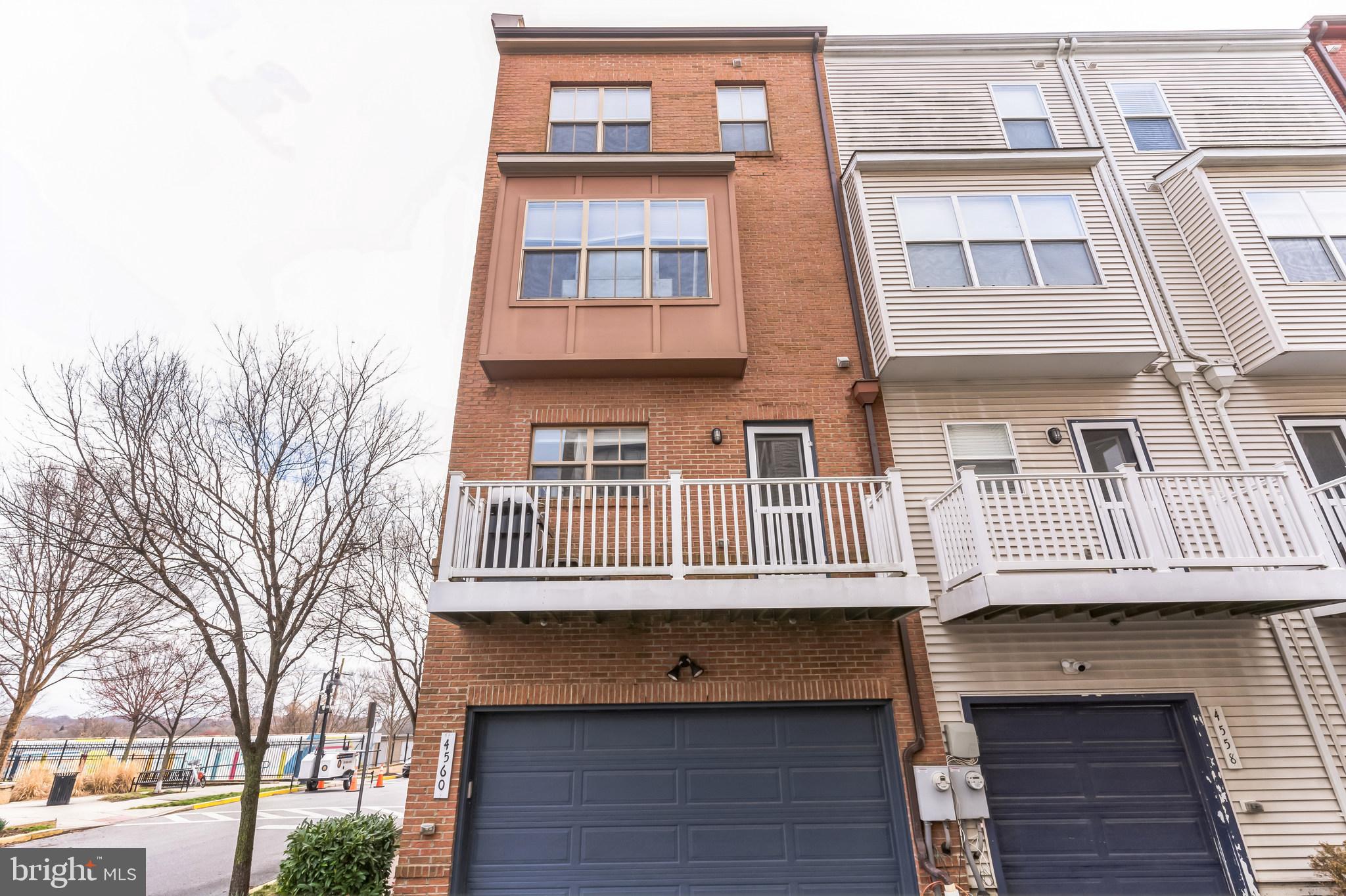 4560 LONGFELLOW STREET