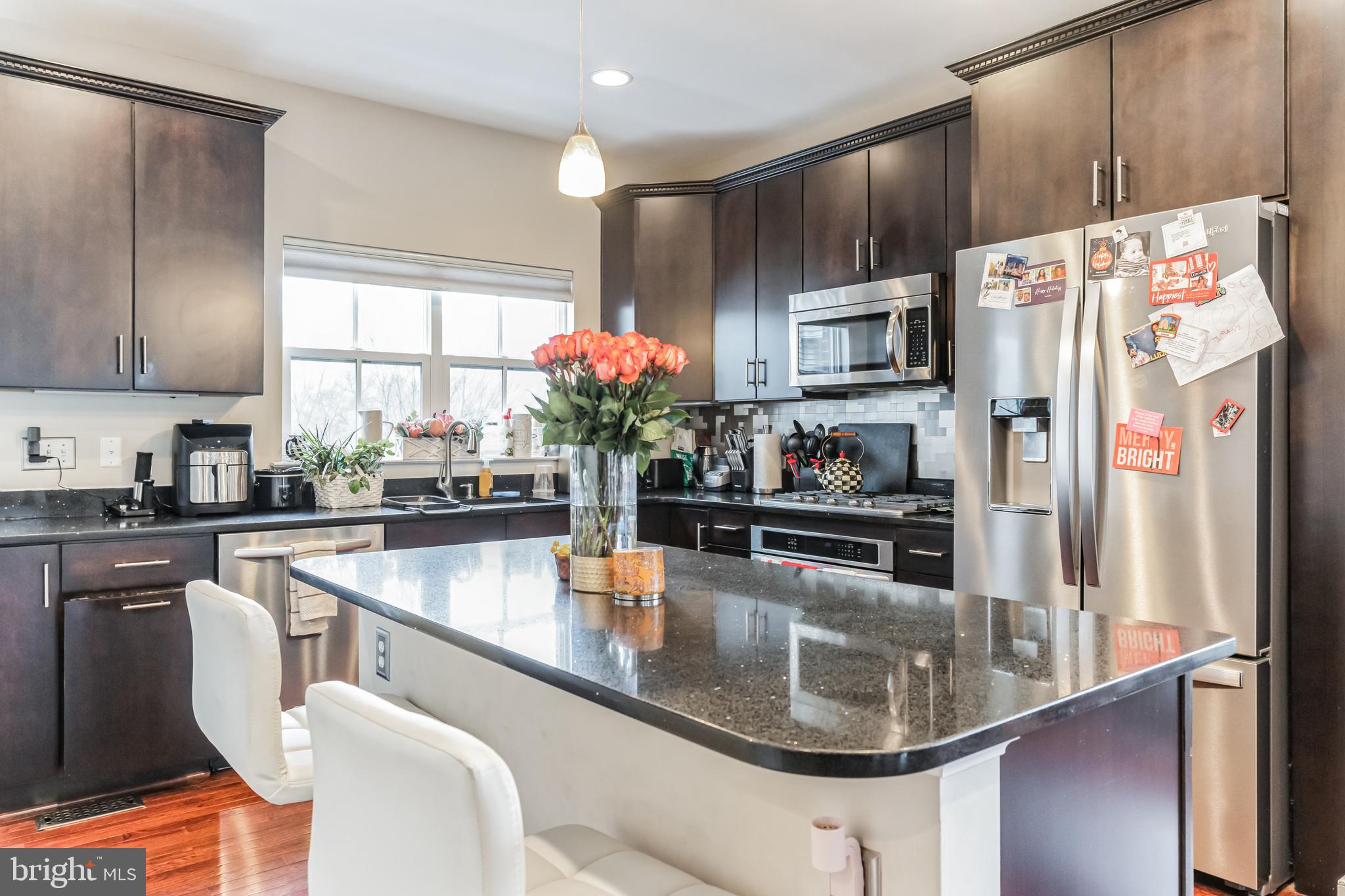 4560 LONGFELLOW STREET