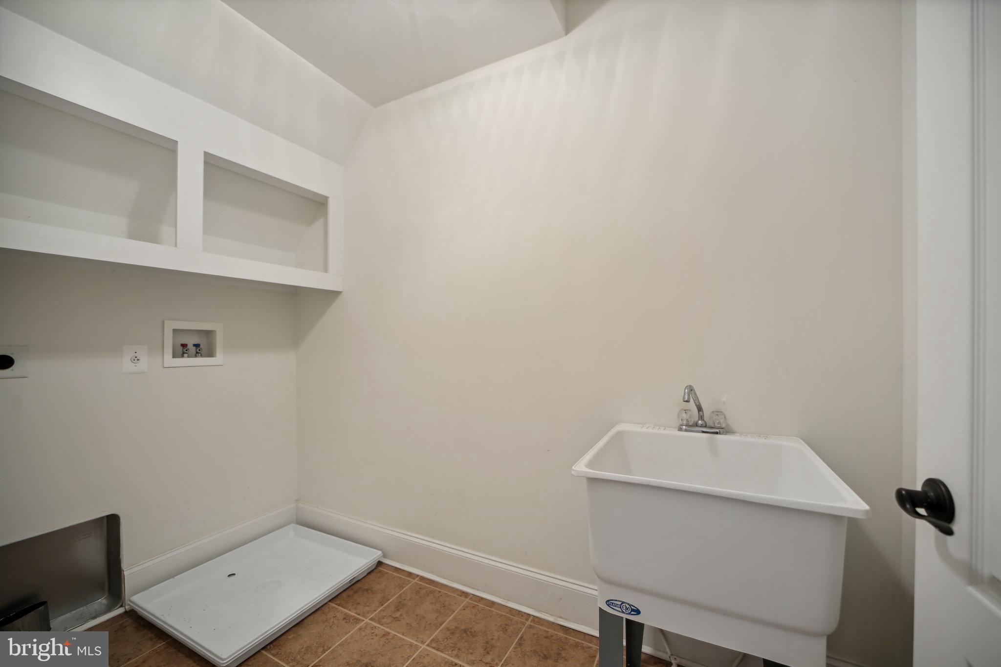 7704 MYSTIC RIVER TERRACE