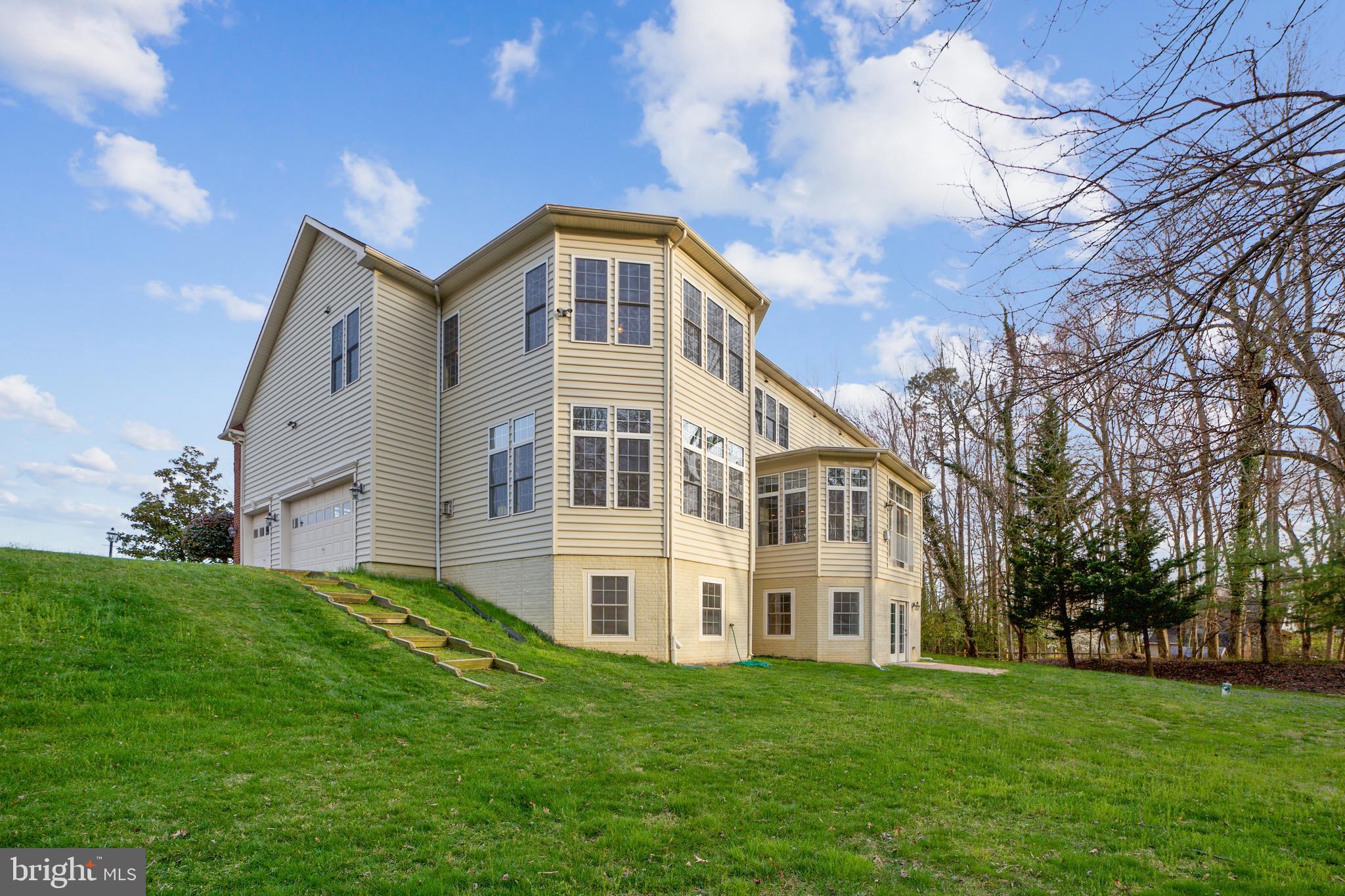 7704 MYSTIC RIVER TERRACE