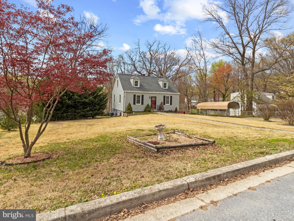 9009 TAYLOR LANE