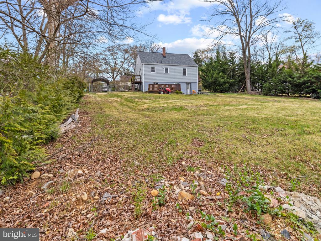 9009 TAYLOR LANE