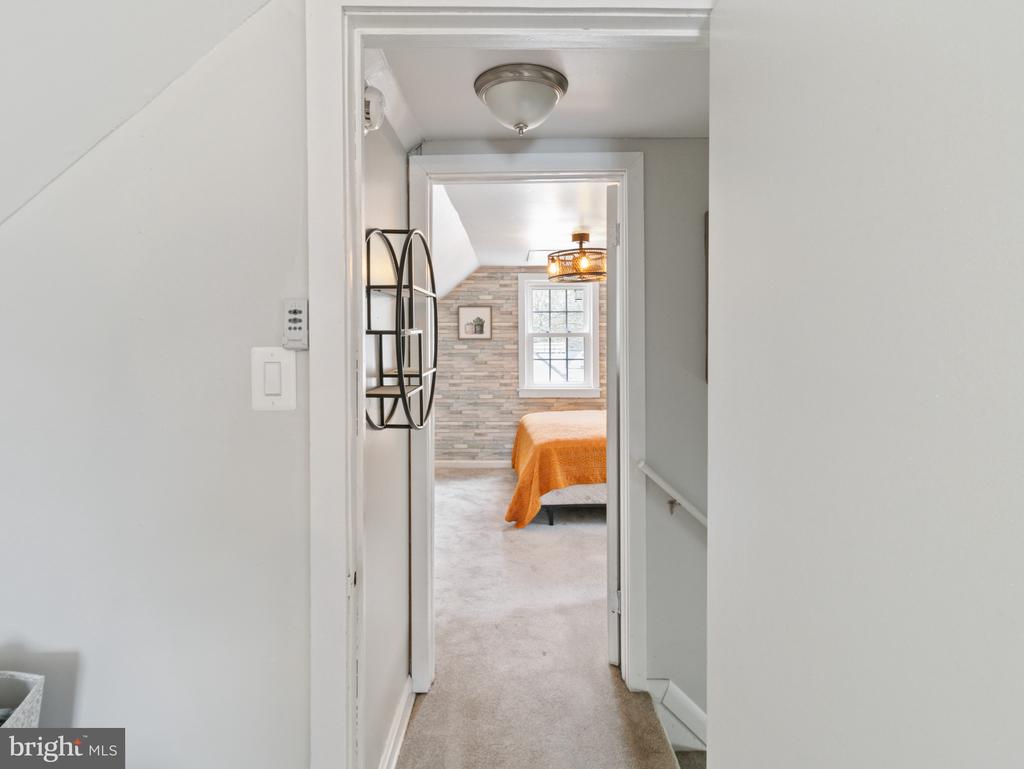 9009 TAYLOR LANE