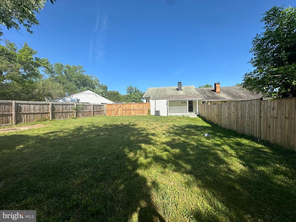 2308 ROMNEY COURT