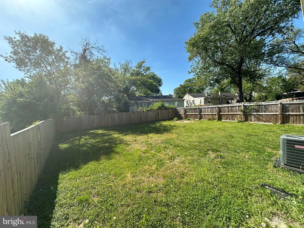 2308 ROMNEY COURT
