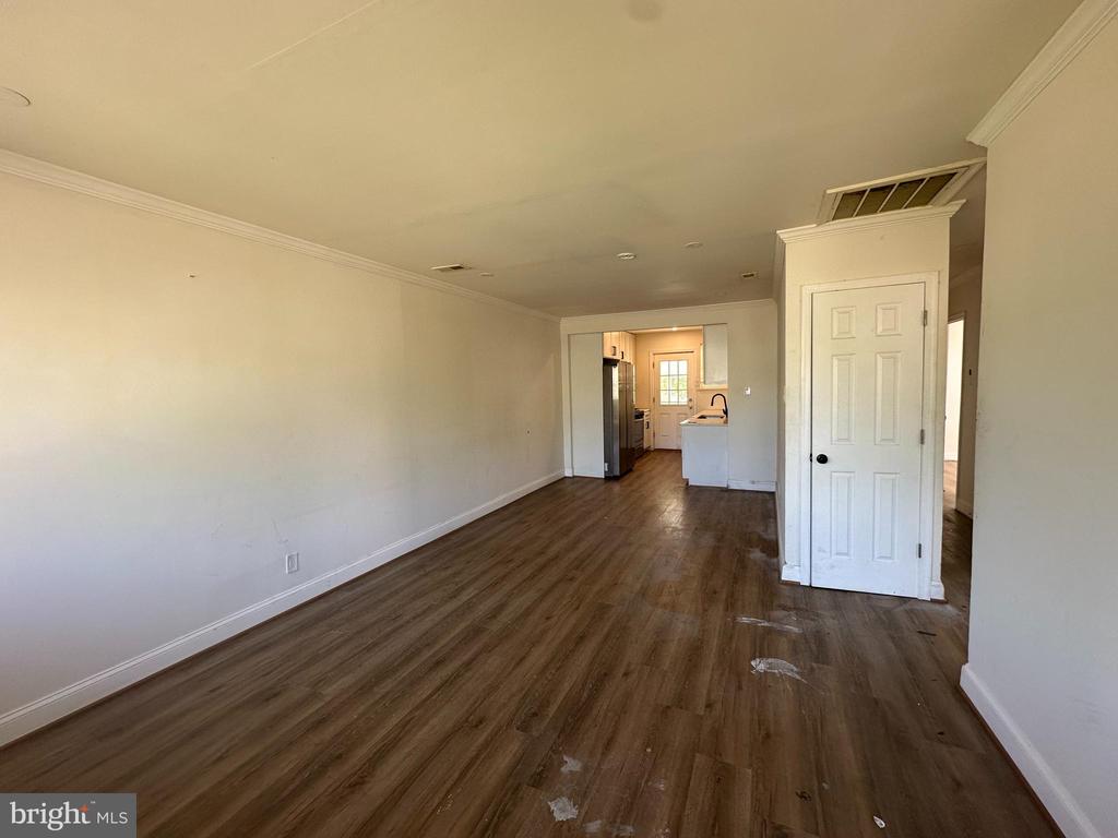 2308 ROMNEY COURT