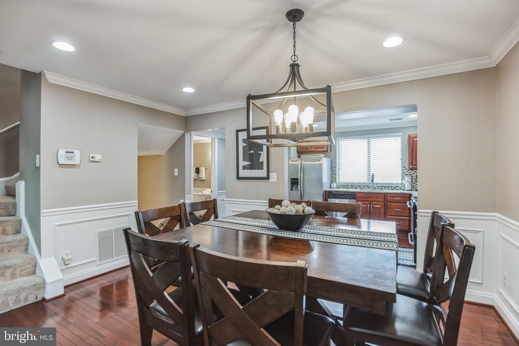 8125 BIRD LANE