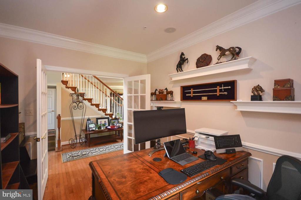 7005 BRENTWOOD DRIVE