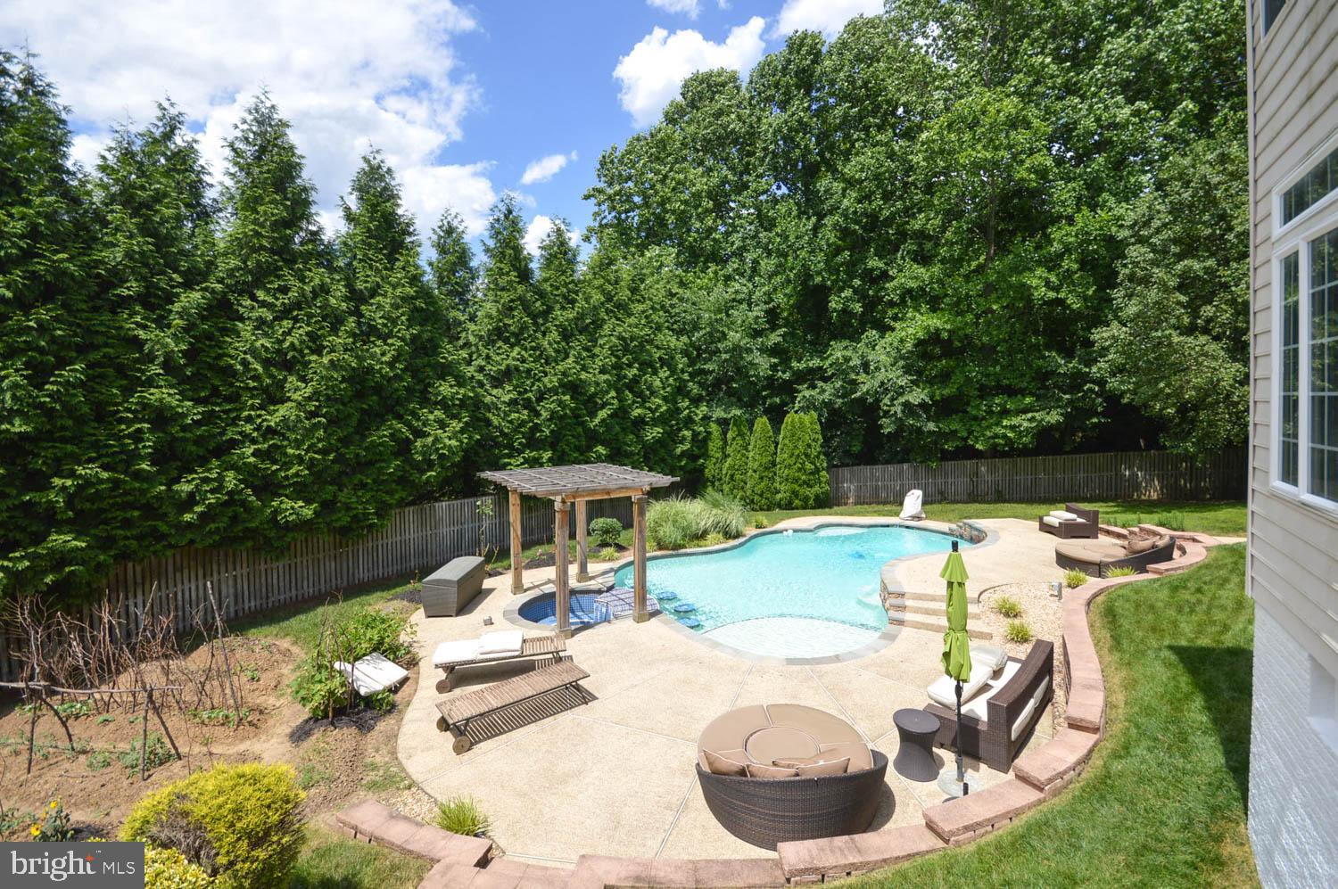 7005 BRENTWOOD DRIVE