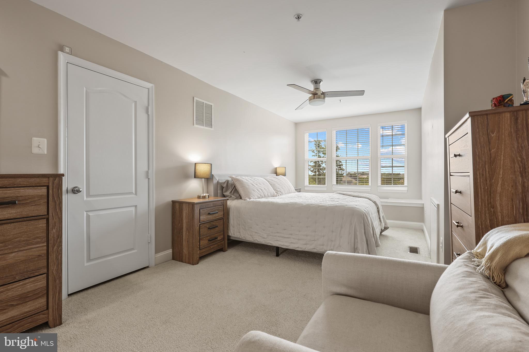 14826 HARDCASTLE STREET