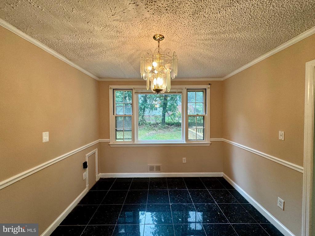 7007 ADELPHI ROAD