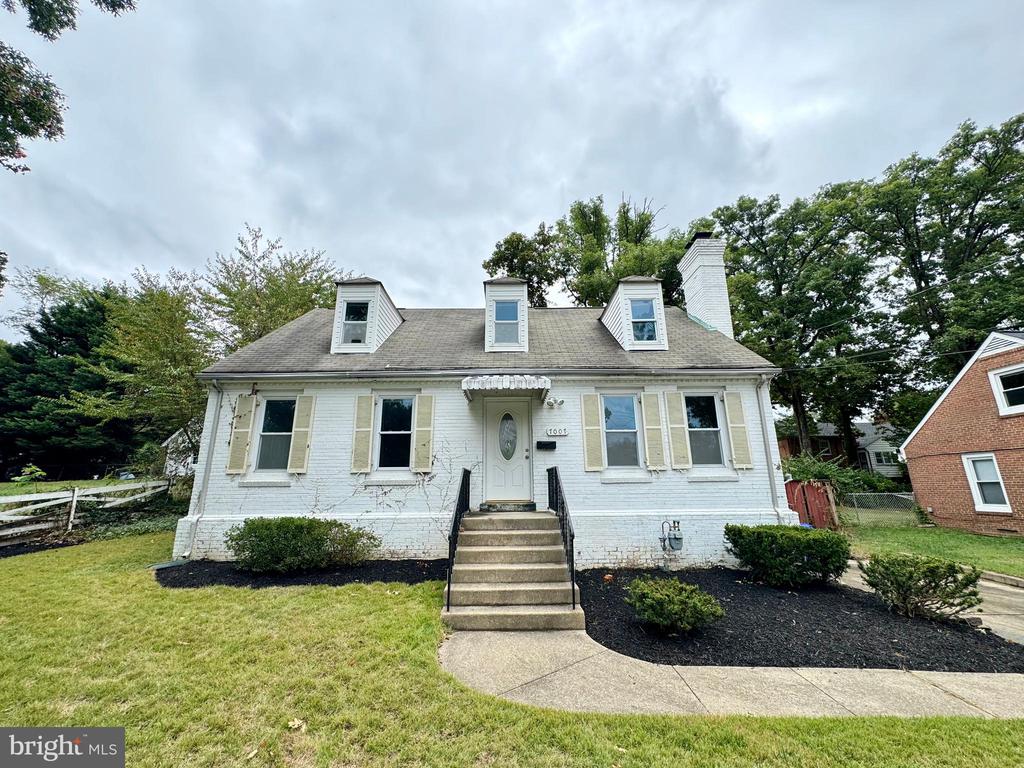7007 ADELPHI ROAD
