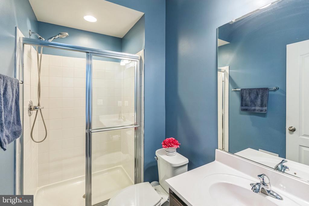 9067 FOX STREAM WAY