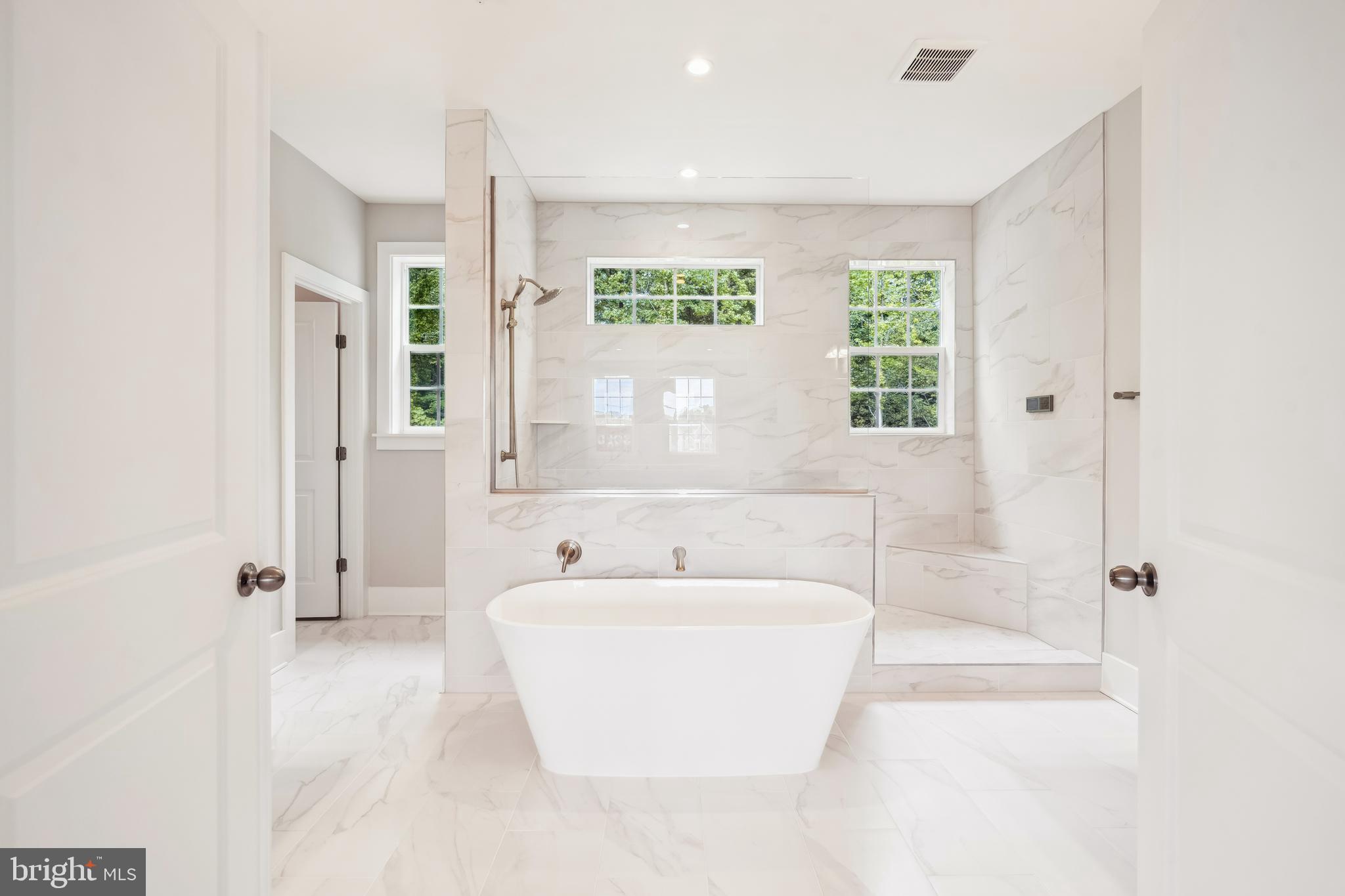 3906 DIPLOMAT AVENUE