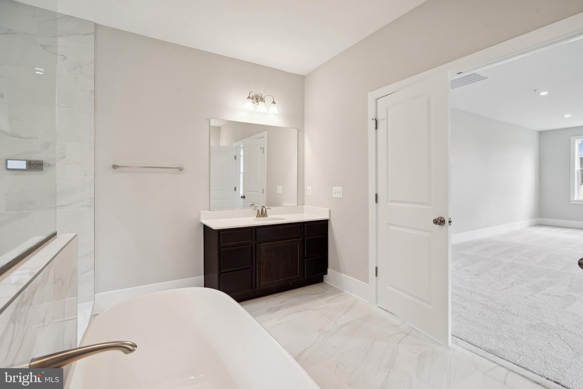 3906 DIPLOMAT AVENUE