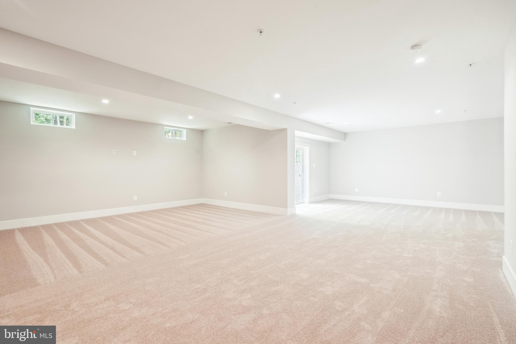 3906 DIPLOMAT AVENUE