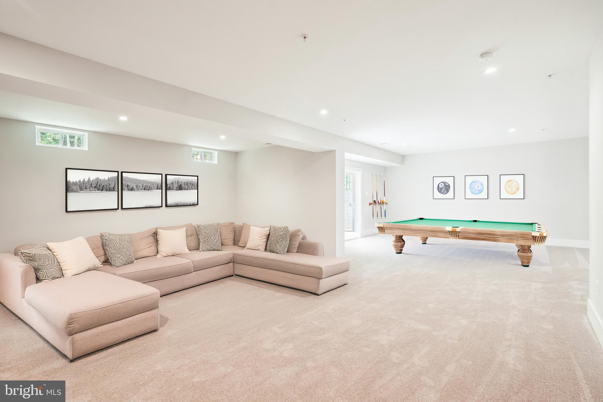 3906 DIPLOMAT AVENUE