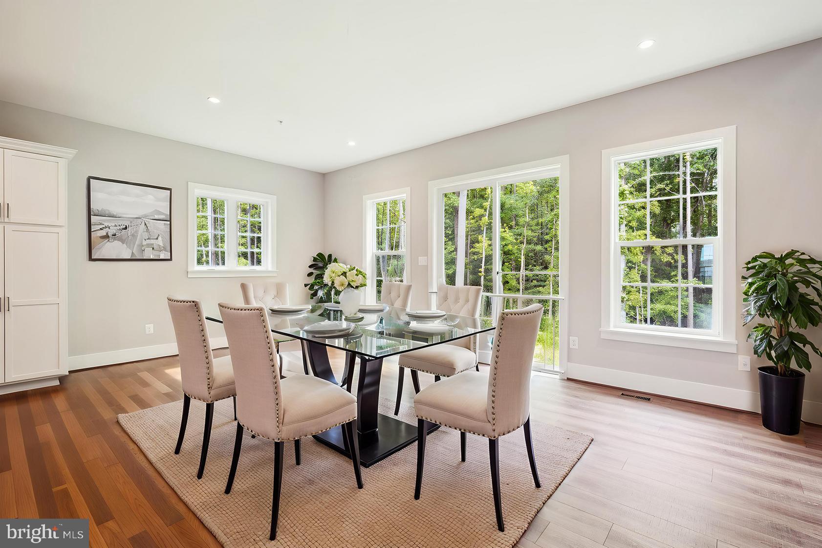 3906 DIPLOMAT AVENUE