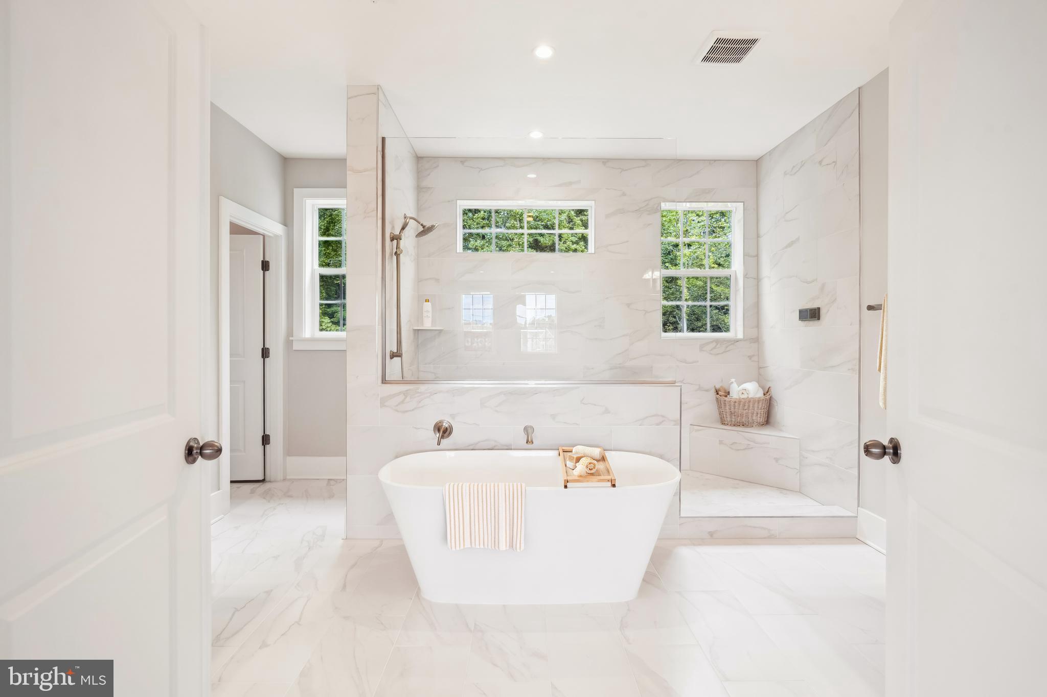 3906 DIPLOMAT AVENUE