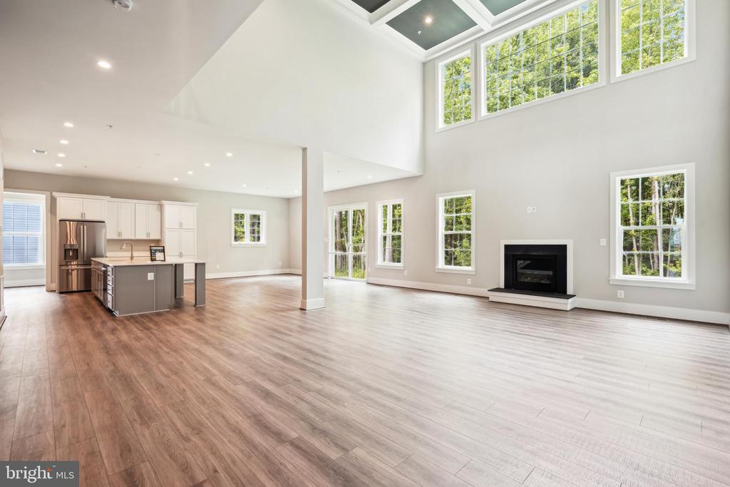 3906 DIPLOMAT AVENUE