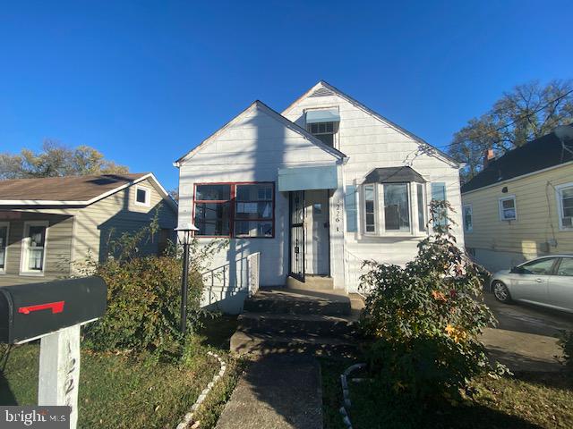 1226 LARCHMONT AVENUE