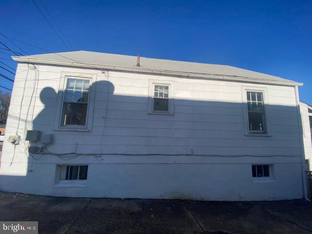 1226 LARCHMONT AVENUE