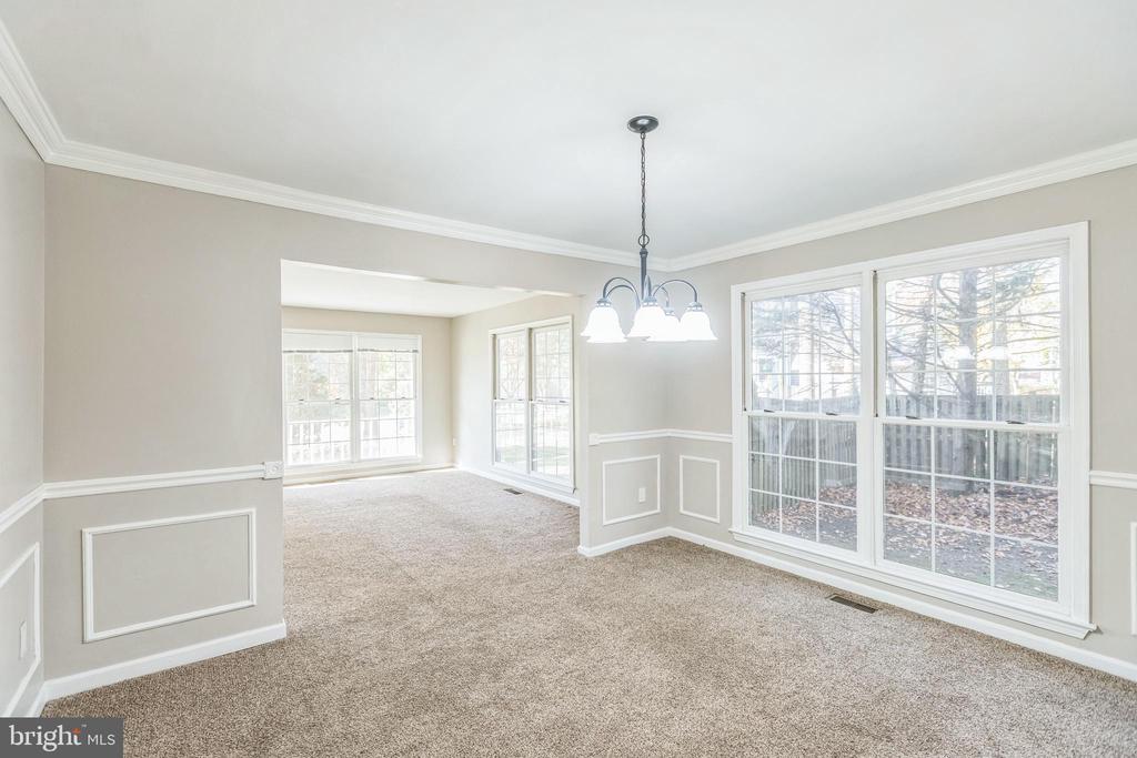 2507 ATRIUM COURT
