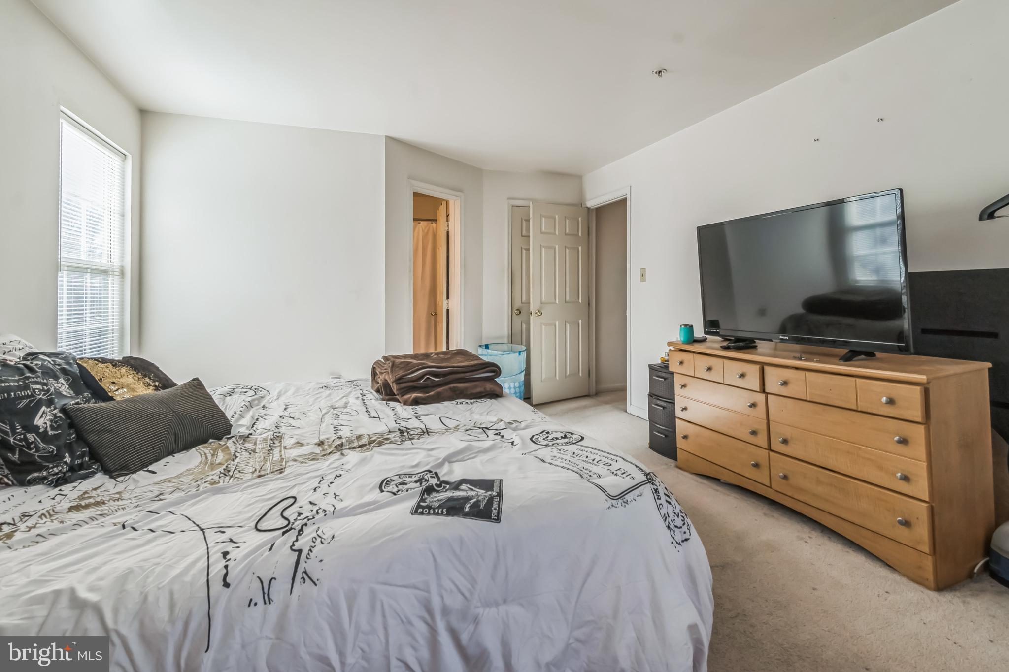 9715 LAKE POINTE COURT 304