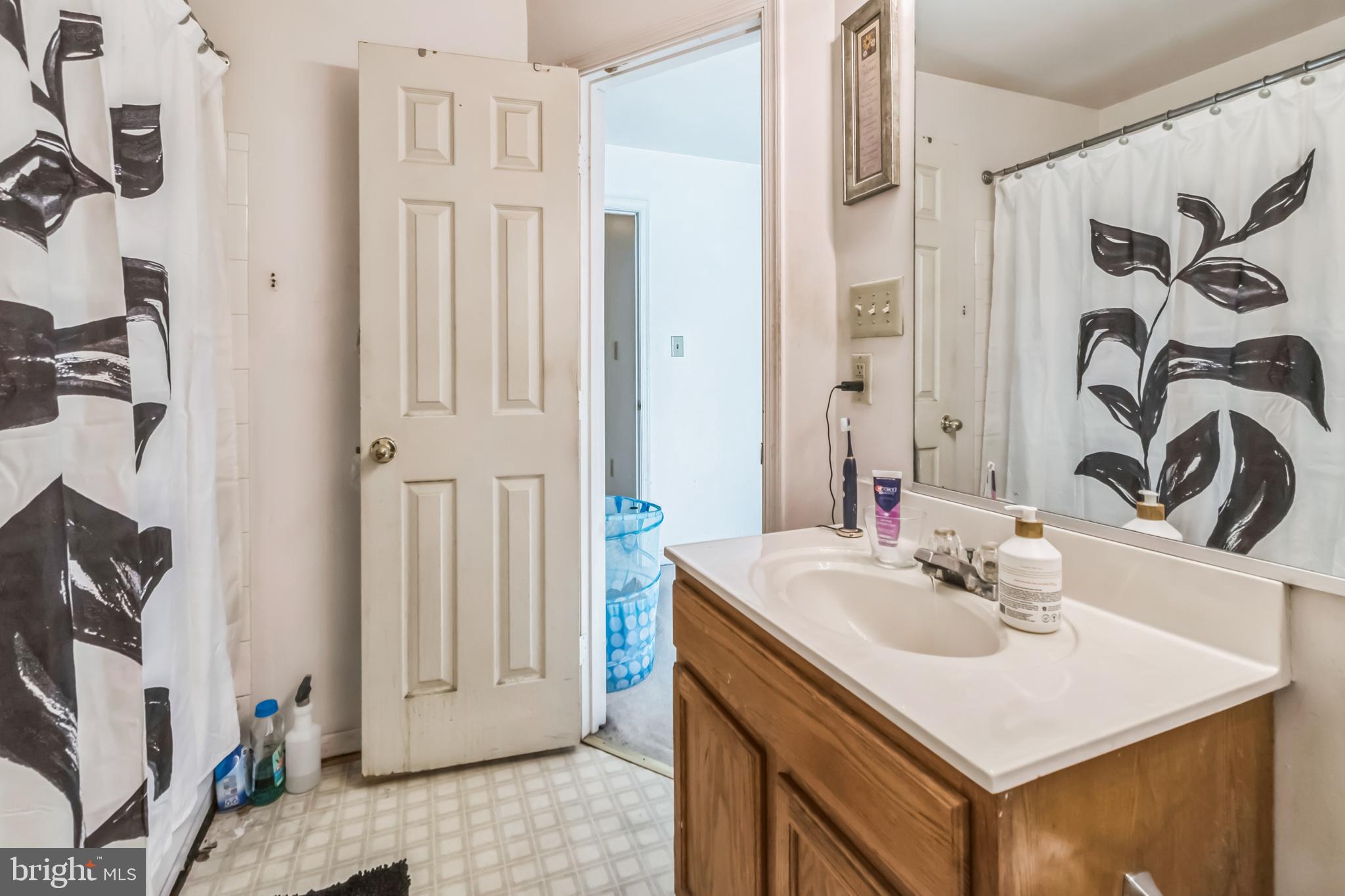 9715 LAKE POINTE COURT 304