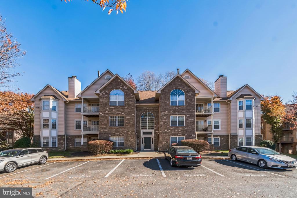 9715 LAKE POINTE COURT 304