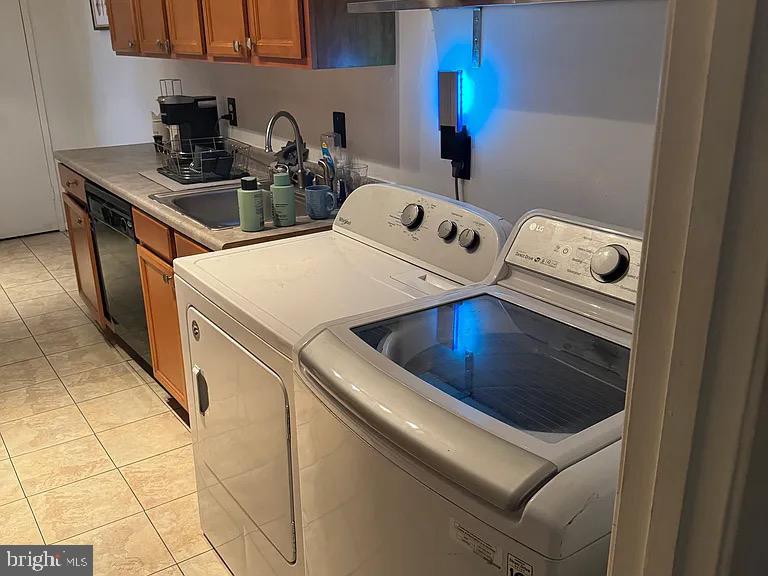 10202 PRINCE PLACE 2-201