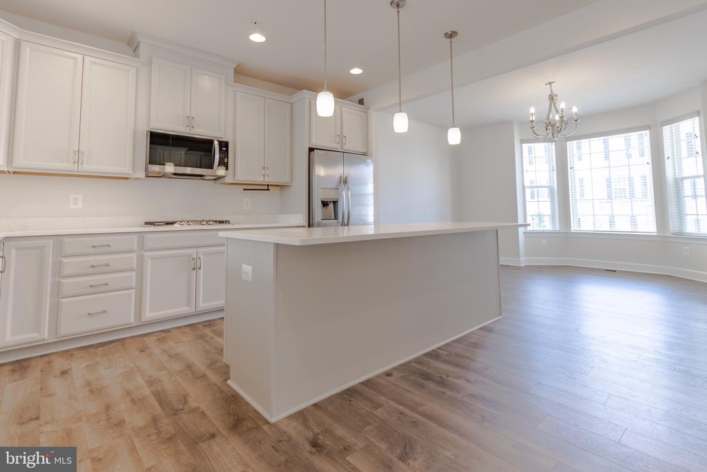 9159 FOX STREAM WAY