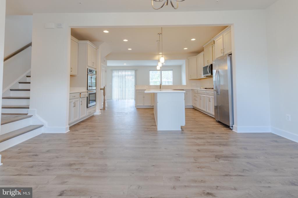 9159 FOX STREAM WAY