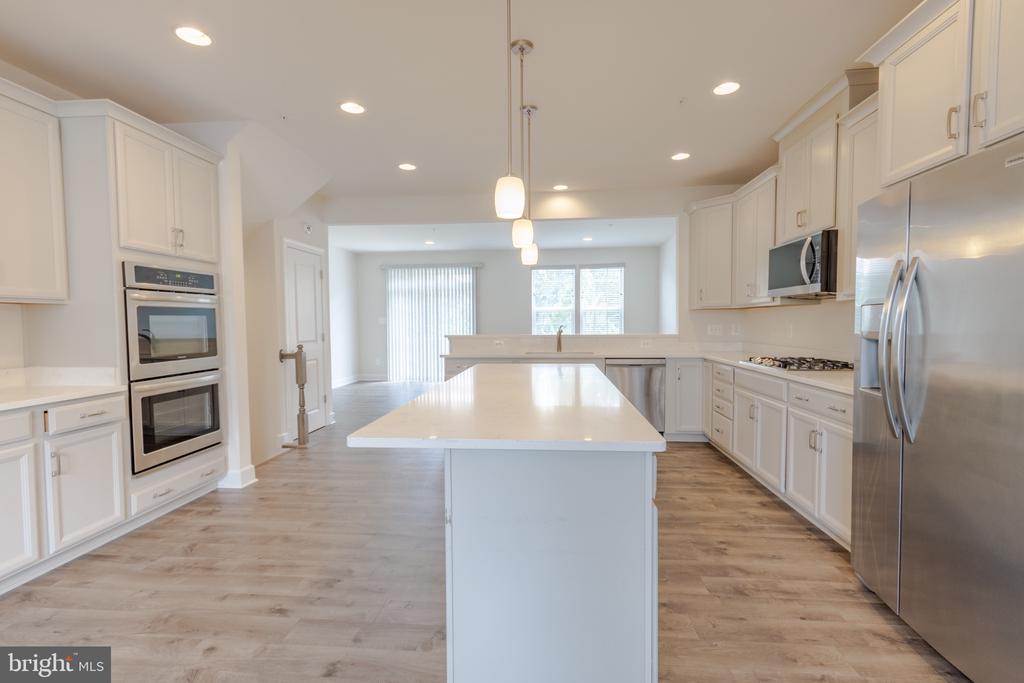 9159 FOX STREAM WAY