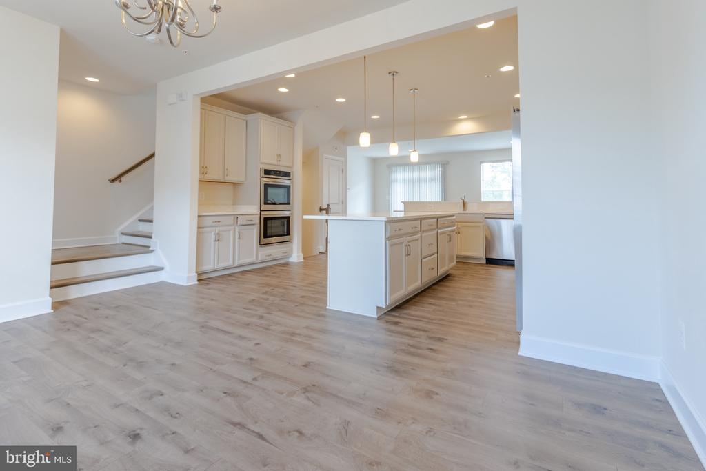 9159 FOX STREAM WAY