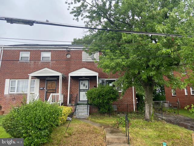 2702 KENTON PLACE