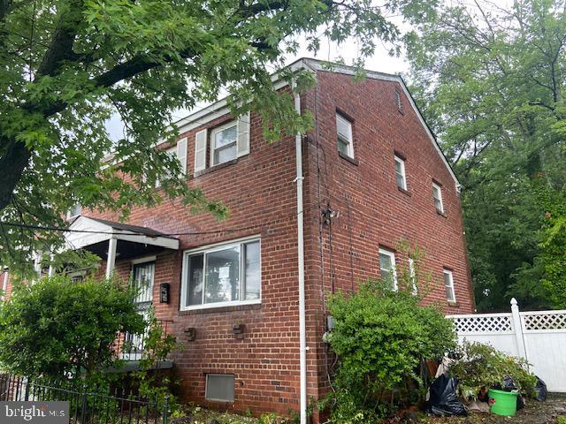 2702 KENTON PLACE