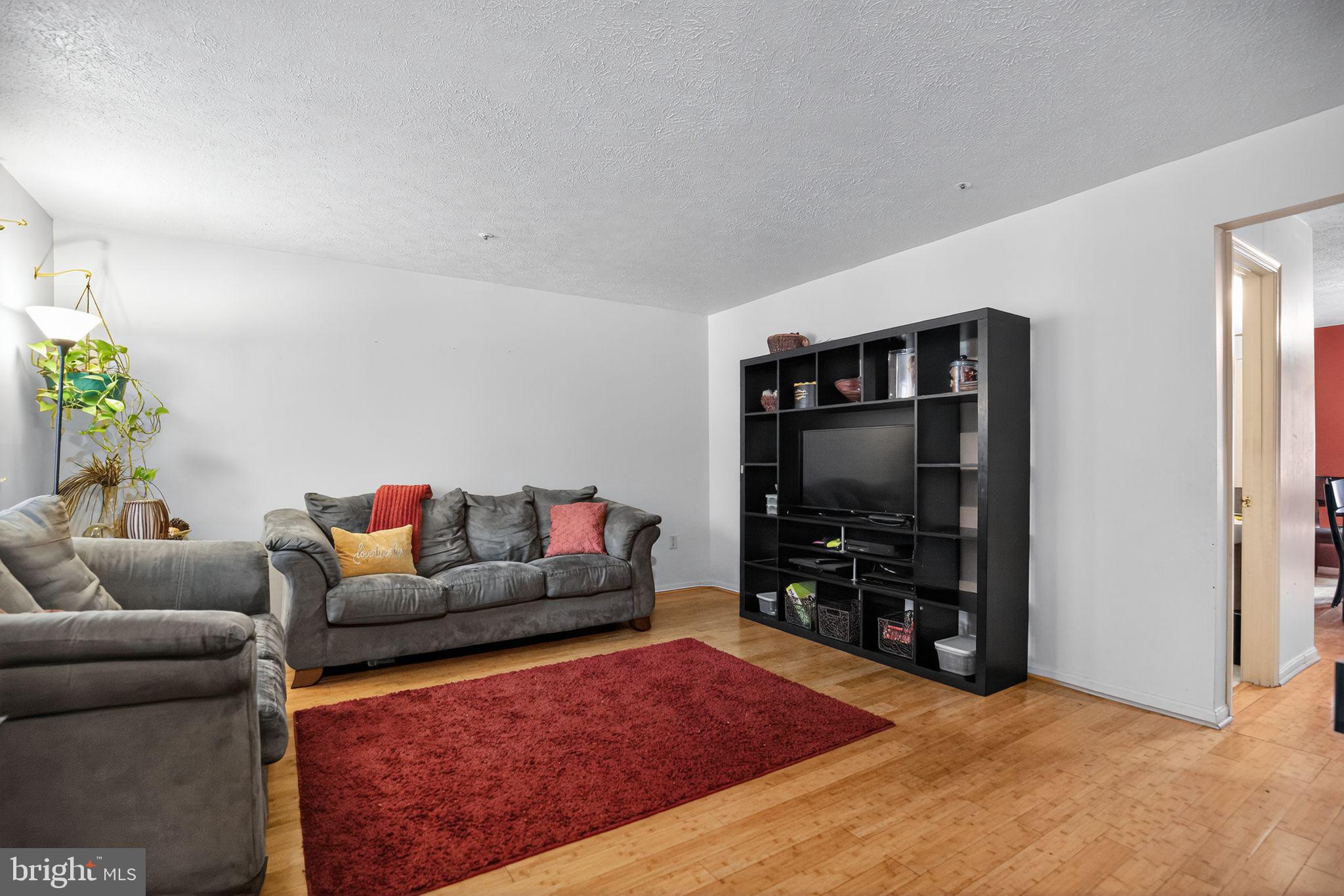 6807 HOLLY BERRY COURT