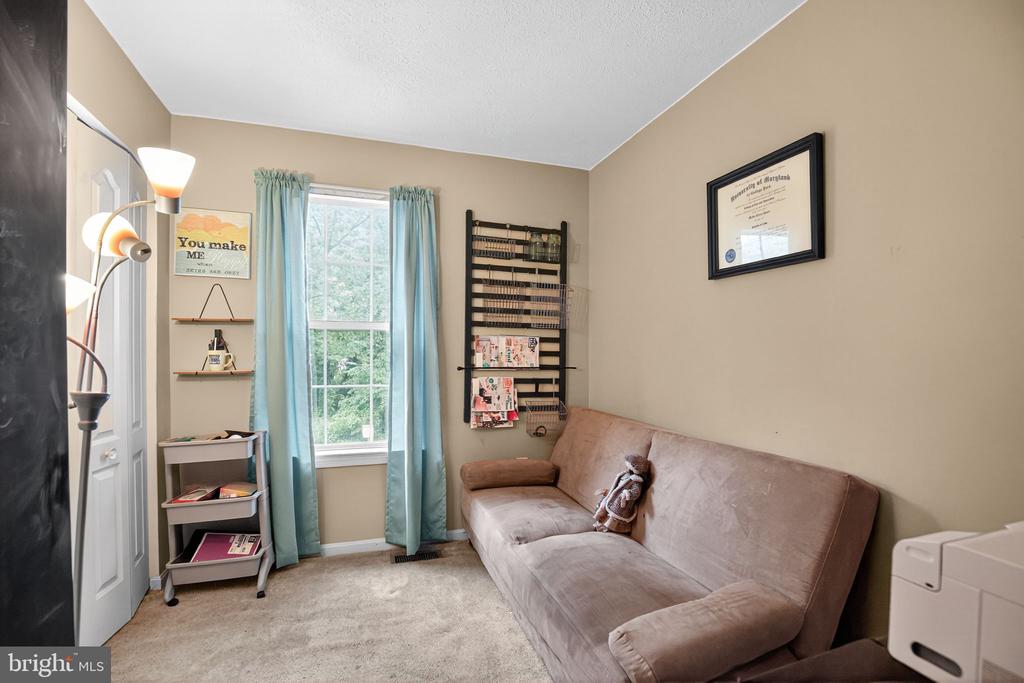 6807 HOLLY BERRY COURT
