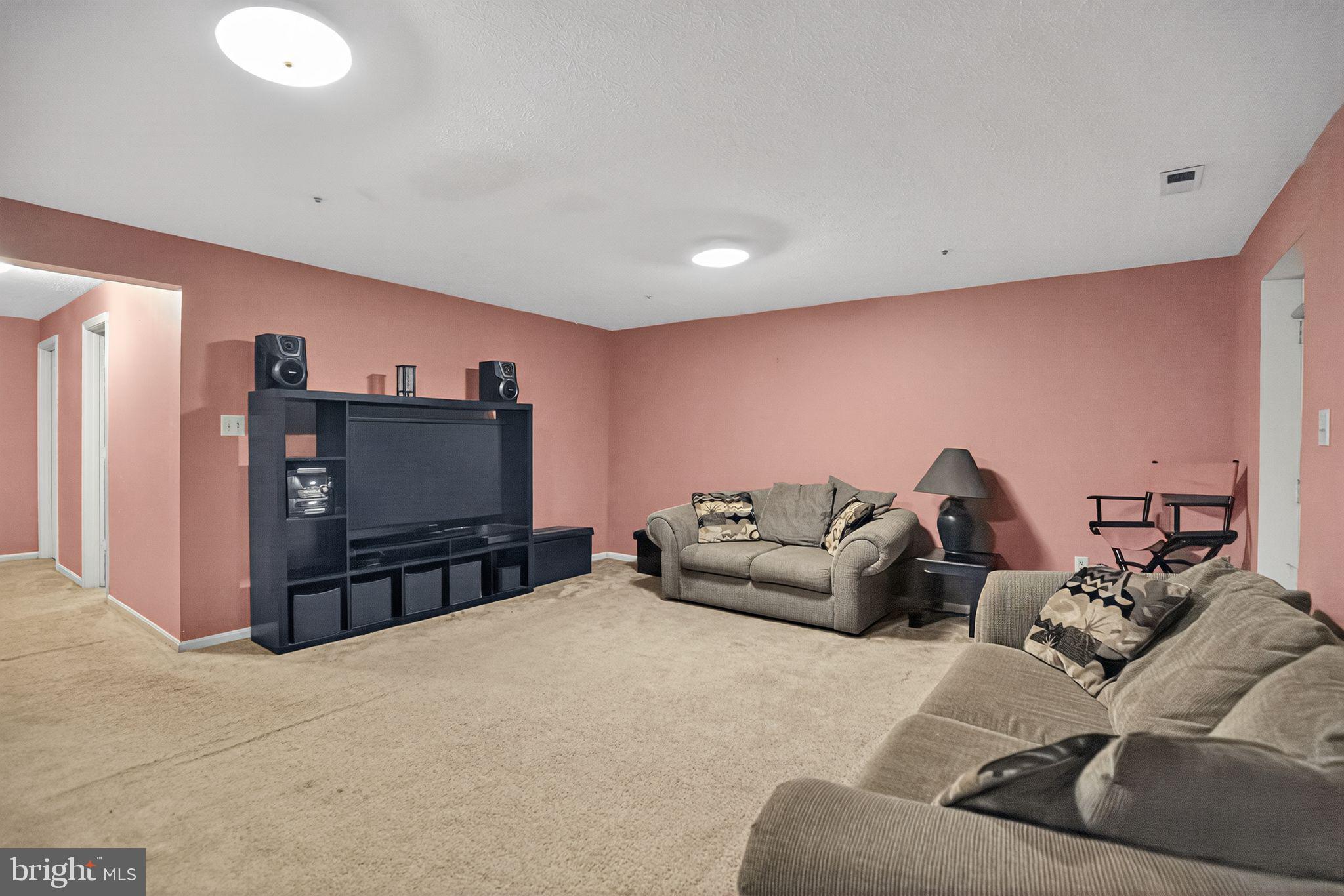 6807 HOLLY BERRY COURT