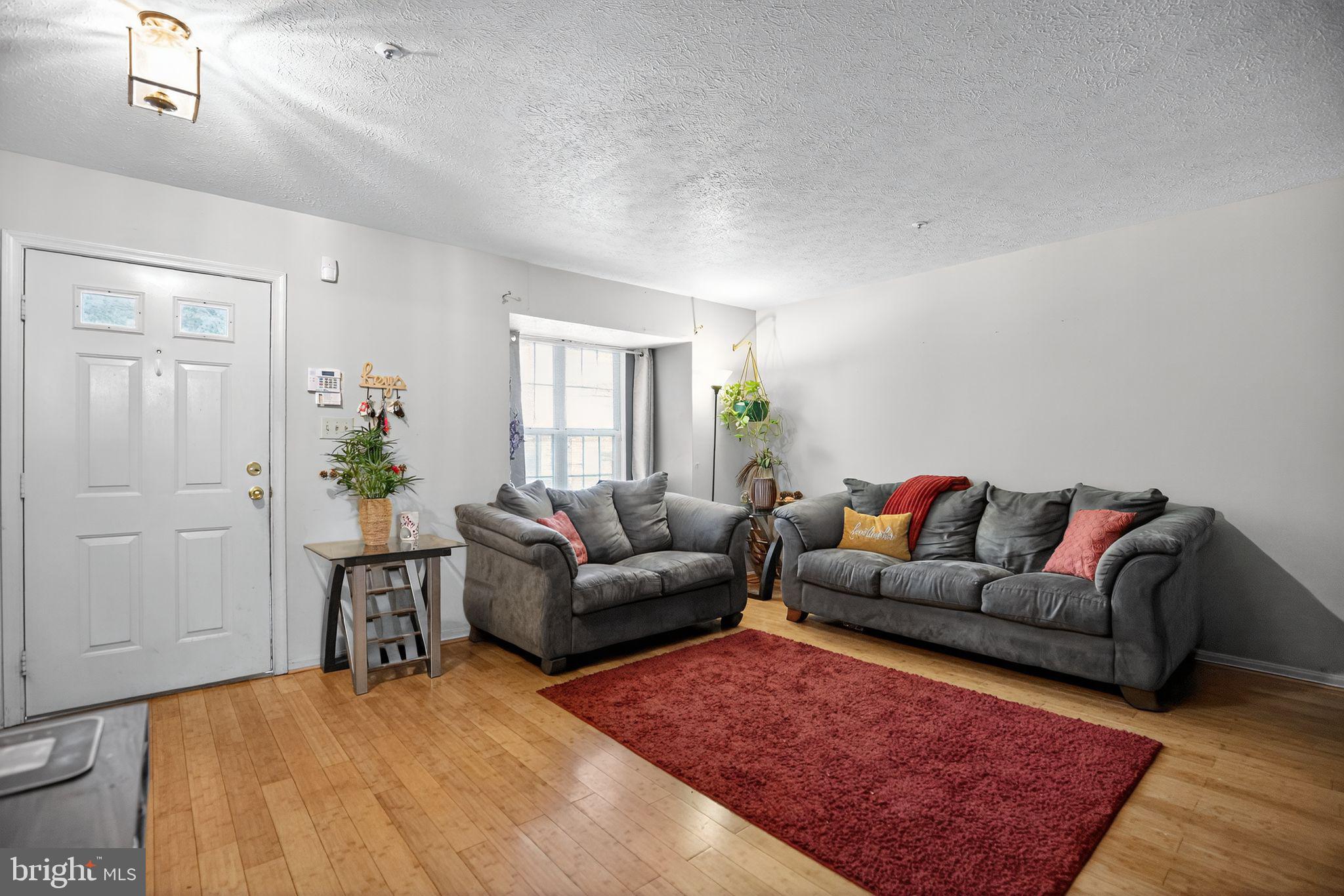 6807 HOLLY BERRY COURT