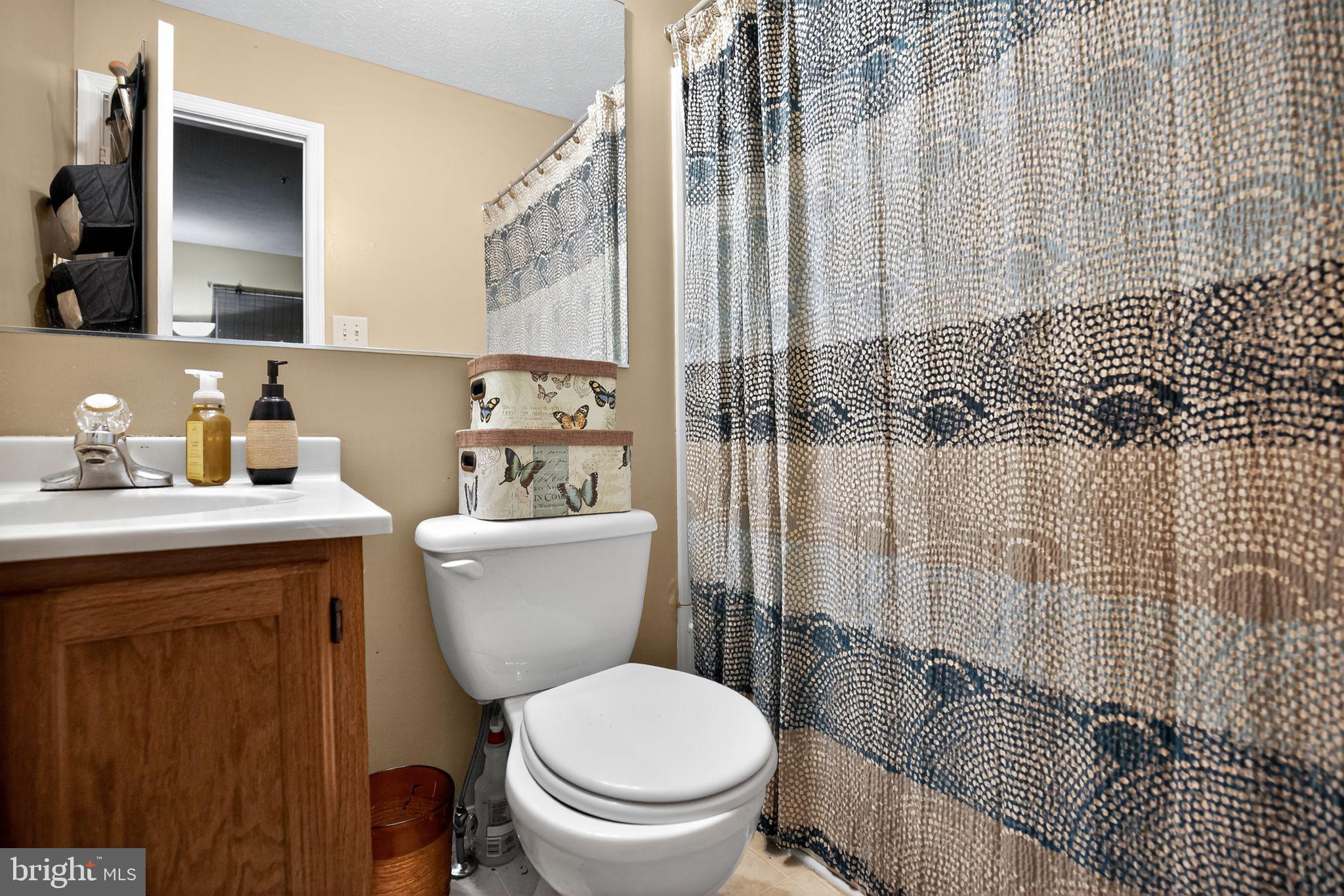 6807 HOLLY BERRY COURT