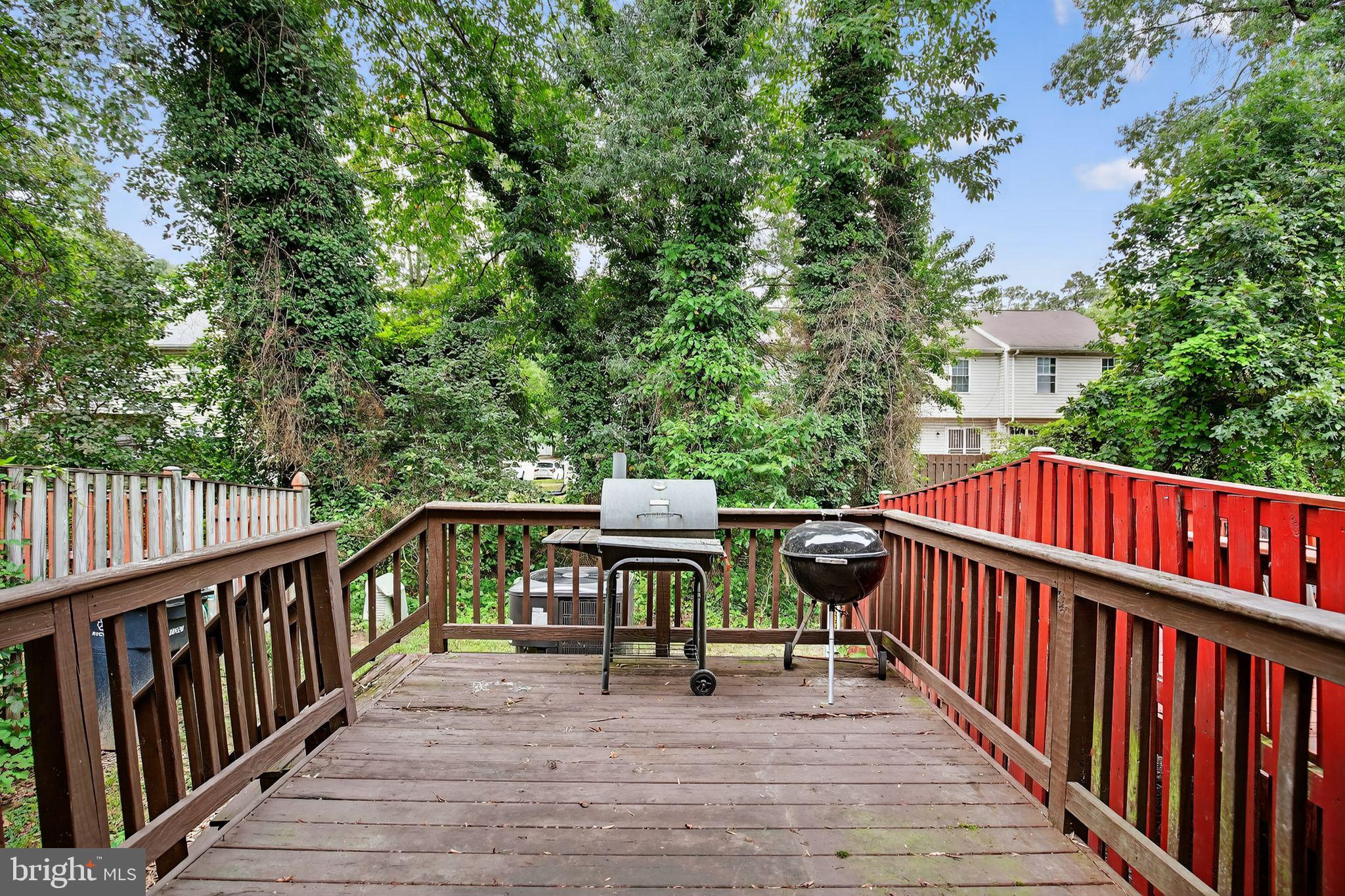 6807 HOLLY BERRY COURT