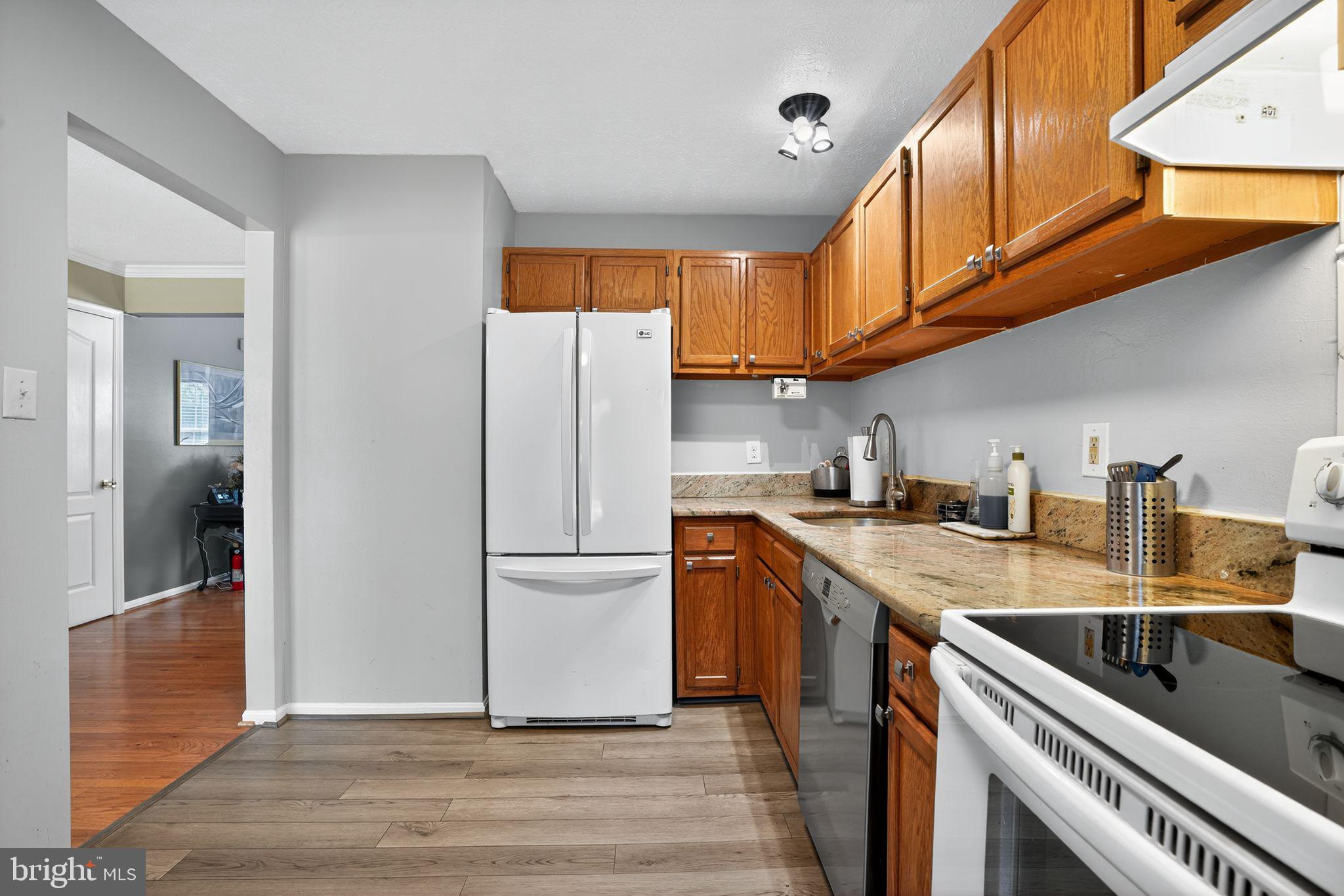 3249 FOREST RUN DRIVE